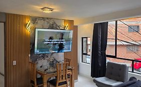 MODERNO y AMPLIO APARTAMENTO